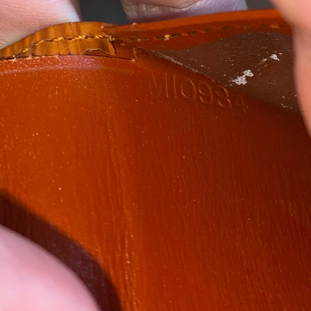 🌸Authentic Louis Vuitton Epi Leather Wallet Small Brown Unisex Bifold Wallet - Picture 8 of 9